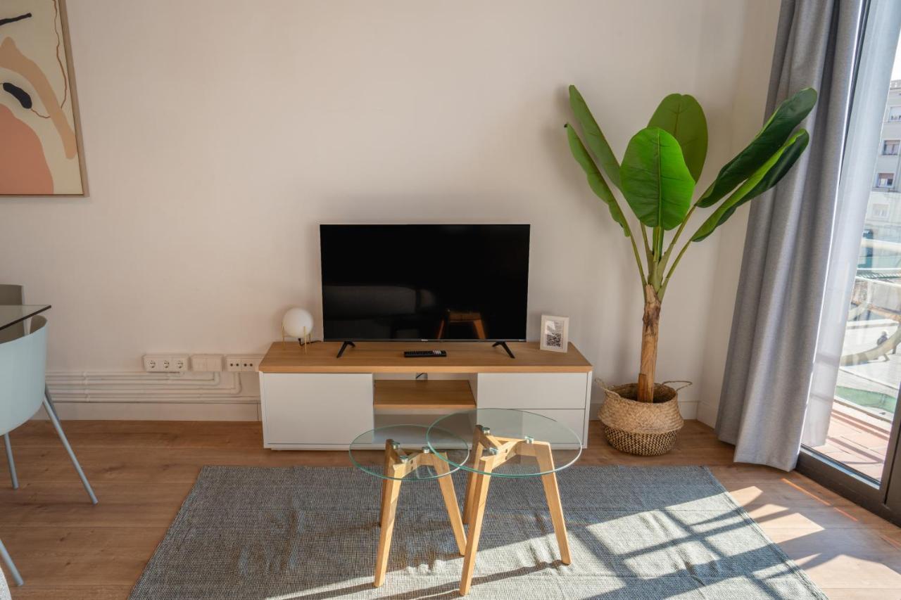 Feelathome Stadium Apartments ロスピタレート・デ・リョブレガート エクステリア 写真